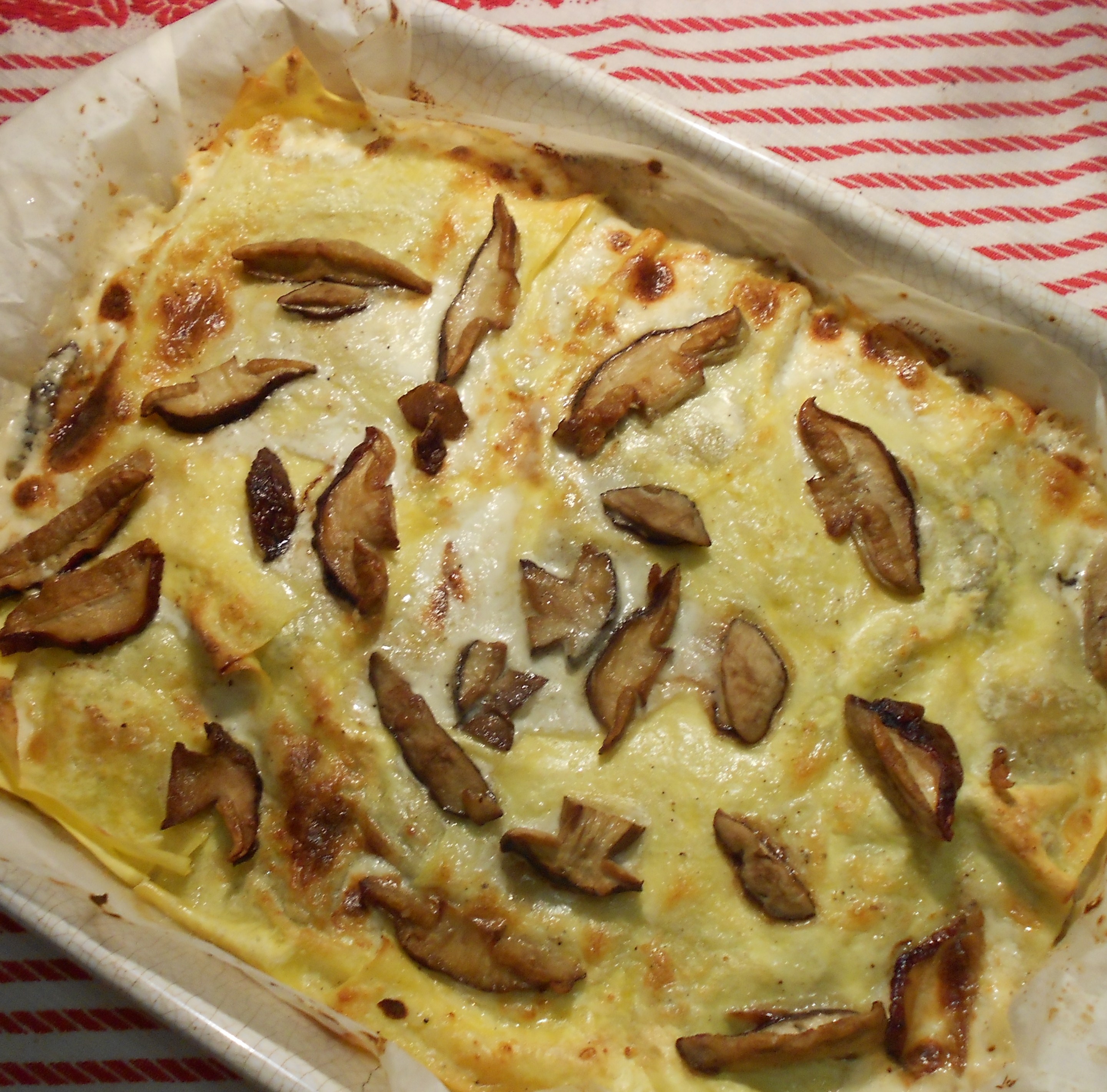 Pfannkuchen Mit Pilzen Crespelle Al Funghi — Rezepte Suchen